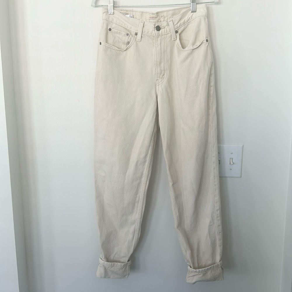 Levi's Women's Beige Boyfriend Jeans